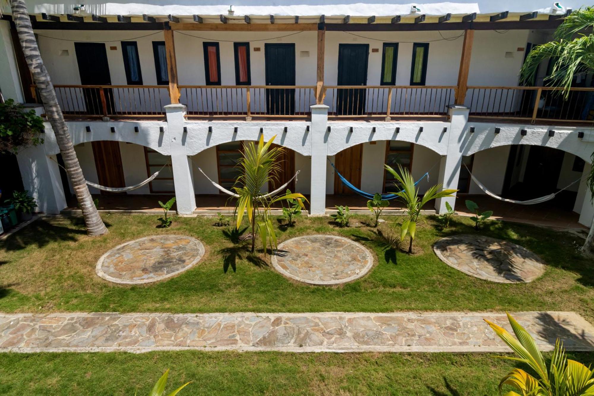 Hotel Sansiraka Suites By Geh Suites سانتا مارتا المظهر الخارجي الصورة